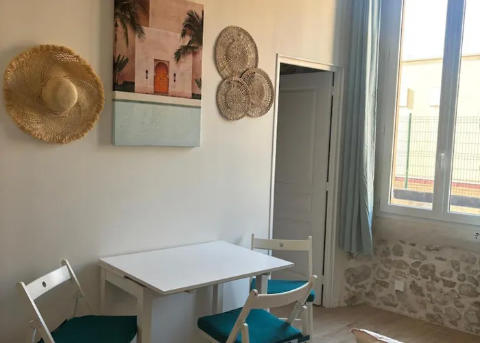 Lovely Old Town Flat - Les Remparts Апартаменти