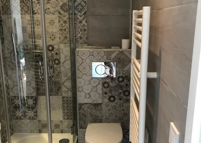 Lovely Old Town Flat - Les Remparts Апартаменти