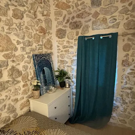 Lovely Old Town Flat - Les Remparts 公寓 *